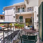 Apartment Club - 6 Nikiana